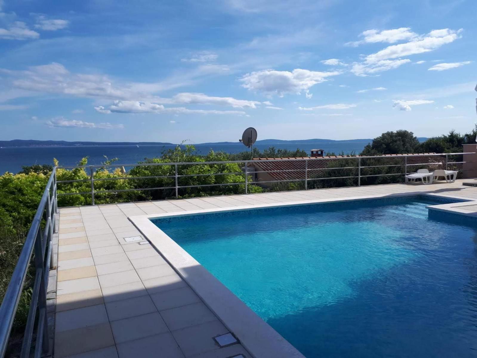 Apartment Lo - With Swimming Pool سبليت المظهر الخارجي الصورة