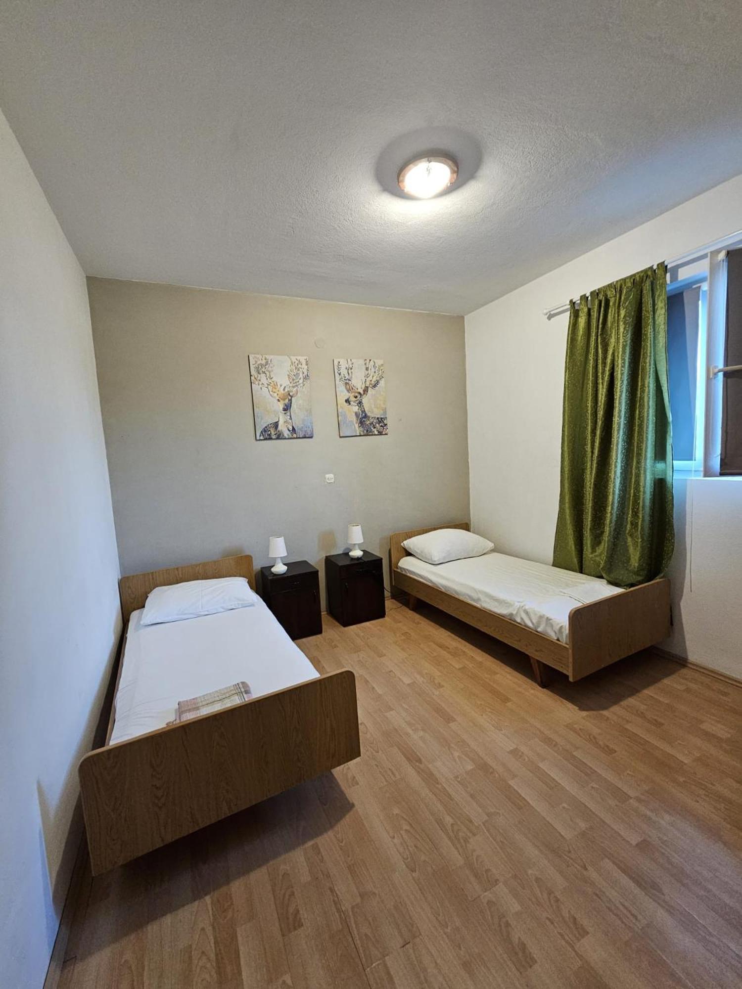 Apartment Lo - With Swimming Pool سبليت الغرفة الصورة