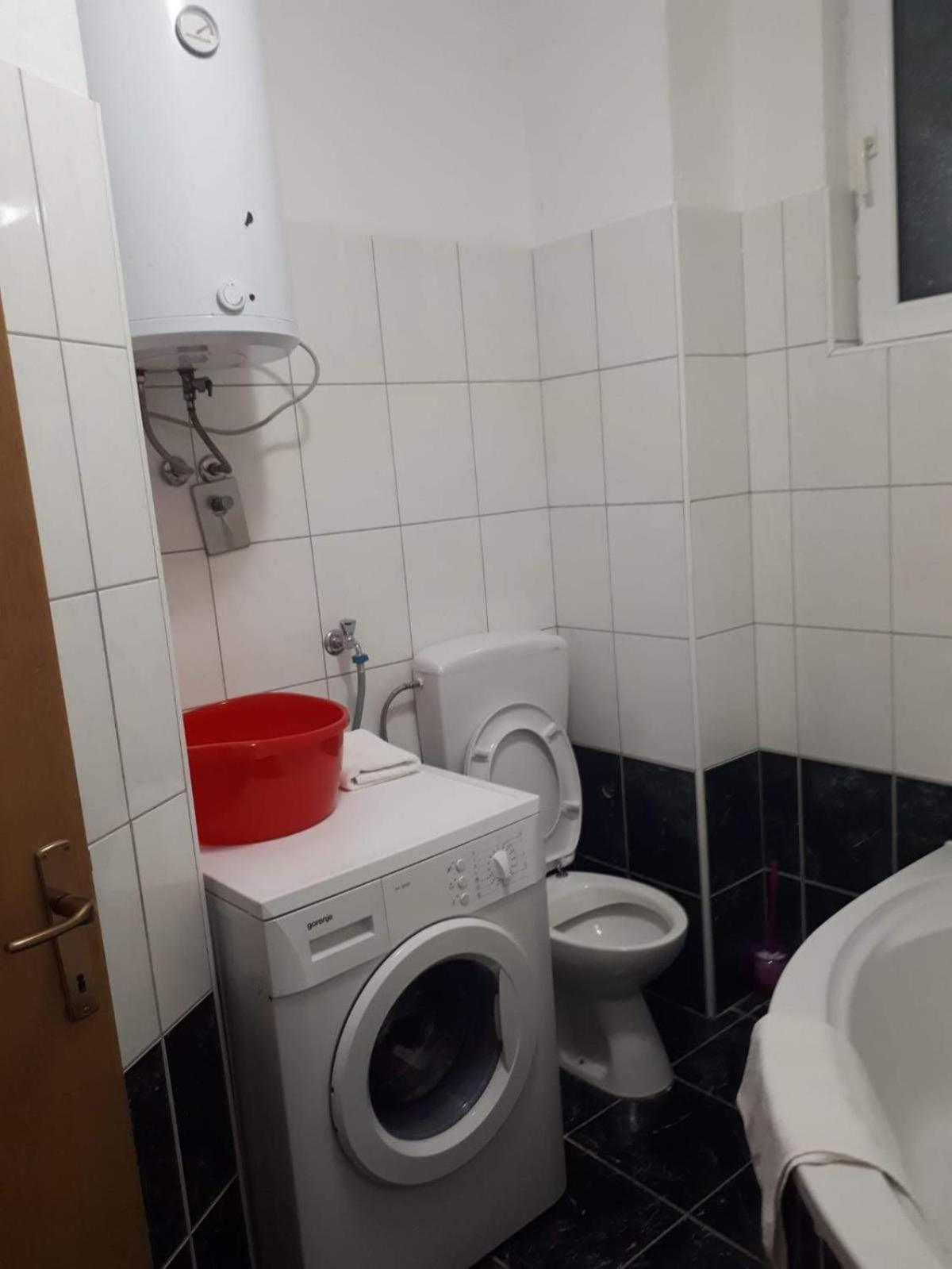 Apartment Lo - With Swimming Pool سبليت الغرفة الصورة